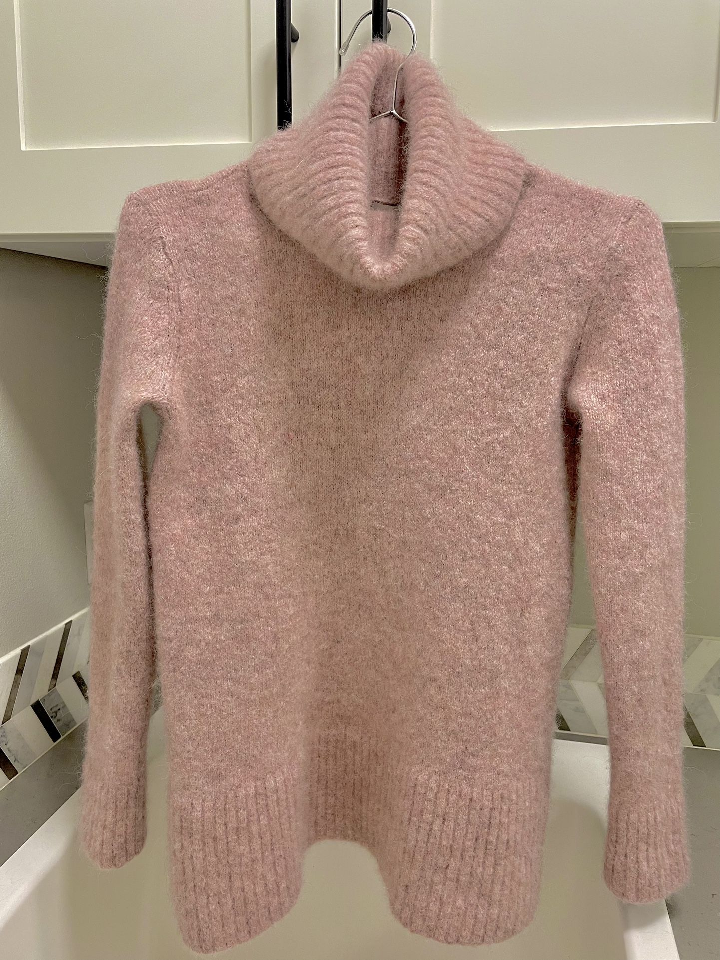 Club Monaco Lux Turtle Neck Tunic Pink Sweater