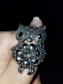 Brand new black bling owl ring size adjustable