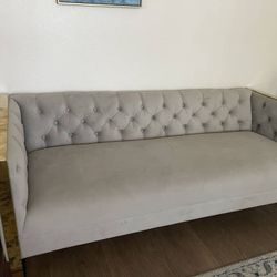 Sofa for Sale !!! Ask For Price!!! Preguntar Por Precio 