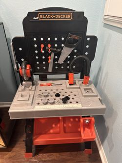 Kids tool bench black and Decker