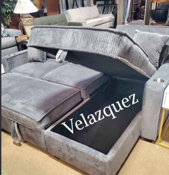 ✅️✅️Gray Convertible Sectional W/ Cup Holder & W/ USB Port✅️✅️