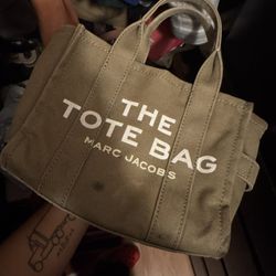 Marc Jacobs Canvas The Tote Bag