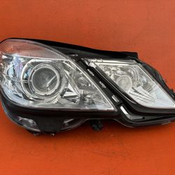 2010 - 2013 Mercedes E350 W212 Right Passenger Side Xenon HID Headlight OEM
