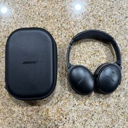 Bose Quiet Comfort 35 II. New Replaced Earpieces. Mic Attachment 