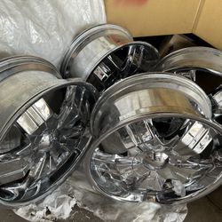 Set Of 4 Rings Aluminios 6 Lug  Size 20 