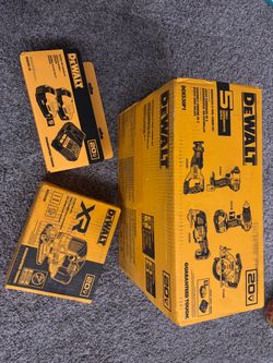 Dewalt 5 set + jigsaw + batteries all new