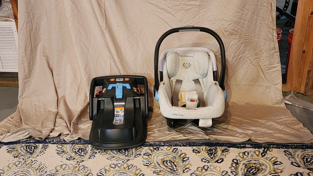 UPPAbaby MESA Infant Car Seat with Base - Great Condition, Black - $200