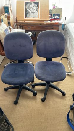 2 Desk chairs