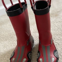 Red & Pink Gucci Kids Rain Boots Size 31 for Sale in Salem, MA - OfferUp