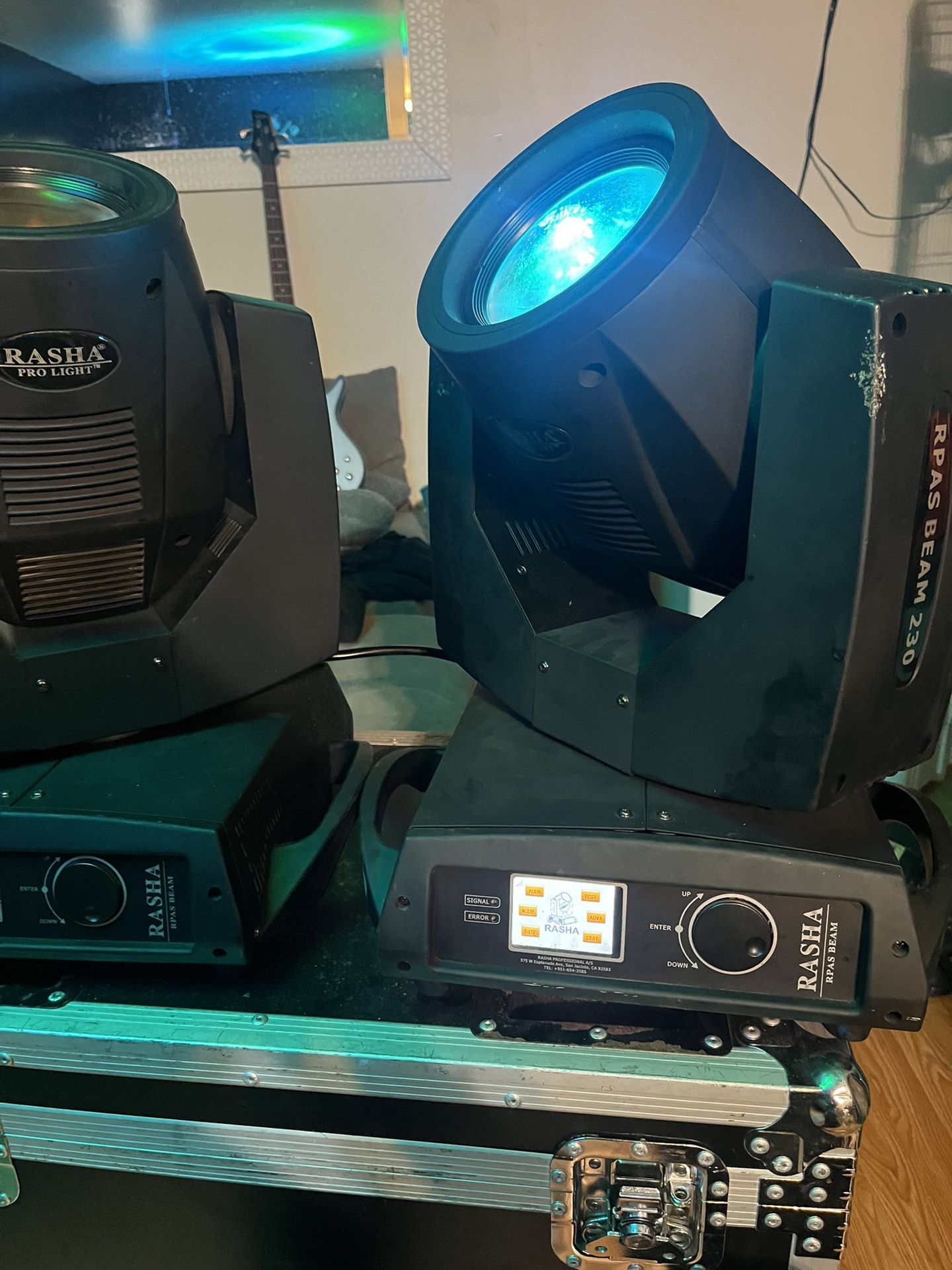 Beam 7r Dj Lights 3pices And One Case Tour