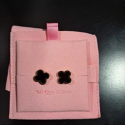 Small Black Stud Earrings