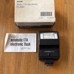 Electronic Flash  Auto 17A