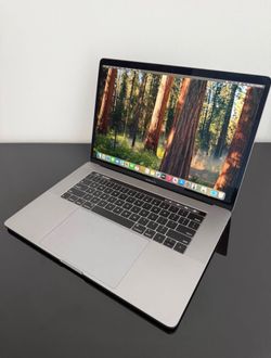 MacBook Pro 15-inch (2019) - Space Grey - i9 / 32GB