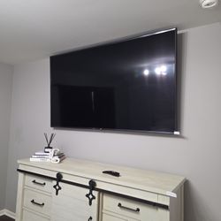 75" TV LG