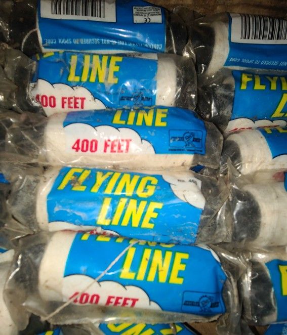 Vintage Kite Flying Line String 2 Spools

Kite Flying Line String

400 Feet

Spectra Star

Toy Biz

1996

3 Spools

NEW (Sealed)

