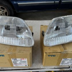 97-03 Ford F-150/ Expedition Headlights