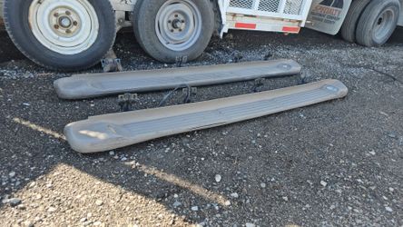 Running boards with brackets