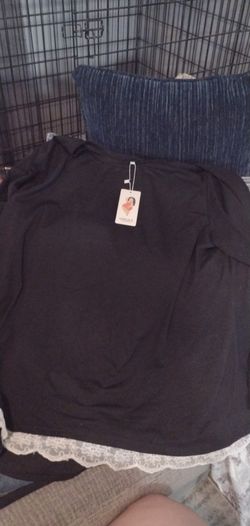 Lightweight Long Sleeve With Bottom Lace