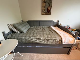 Twin bed with trundle