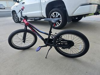 Trek precaliber 20”