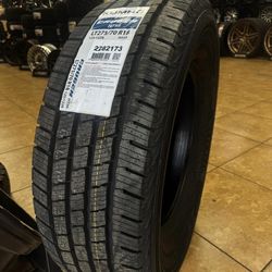 LT 275 70 18 Set De Llantas E