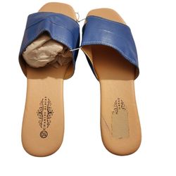  Charles Albert Women's Flat Slip Ons - Size 10