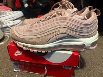 Women’s shoes