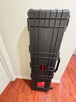 Redfield gun case with wheels new uncut long case