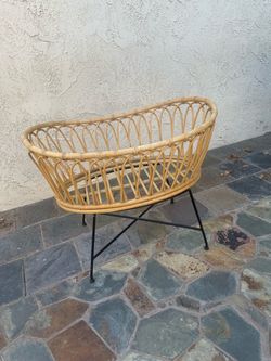 Bassinet rattan boho