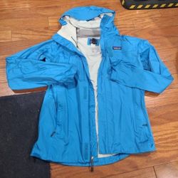 Patagonia Waterproof jacket Mens Small Blue Outdoors Camping Hiking Full Zip