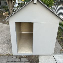 Dog House Insulated 