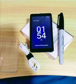 Digital player--WIFI, BT, MP3-4, 96GB, Camera, 4" screen