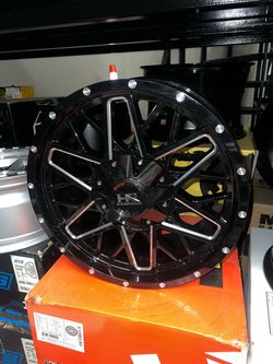 20x9 hard rock wheels  6x139-6x135