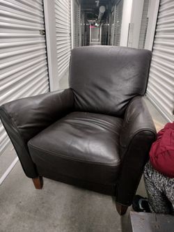 Pair Of Leather Chair 