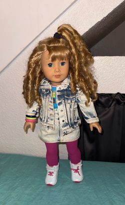 Courtney American Girl Doll & Accessories