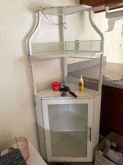 Corner wine rack and bar