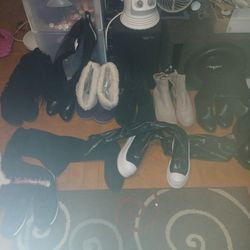 Women Boots Most Size 9 And 10