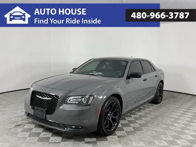 2019 Chrysler 300