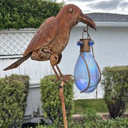 Rusty Crow On A Steak Yard Art For Tina Weather Holding A Globe Hanger Vintage Retro Collectible, Rusty Weather Age To Be Birth