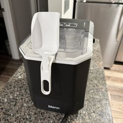 Silonn Countertop Ice Maker – Like New