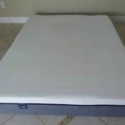 Memory Foam Mattress 10"  , Size Queen.