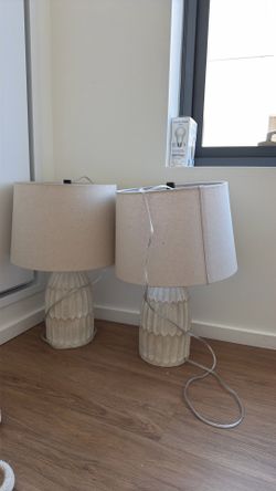 Table lamps (set of 2)