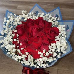 Flowers/ Flores / Arrangements/ Arreglos Florales