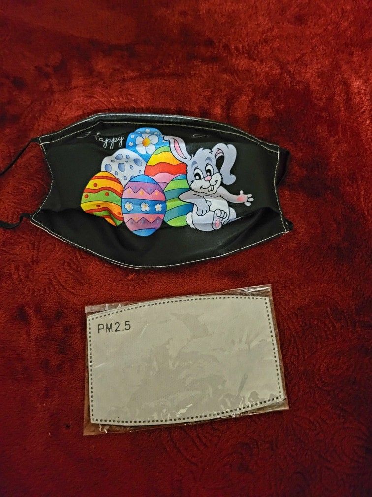 NWT ADULT FACE MASK HAPPY EASTER UNISEX SIZE ONE SIZE FITS ALL