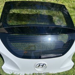 2013 Hyundai Veloster Trunk Lid