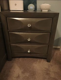 Queen Bed