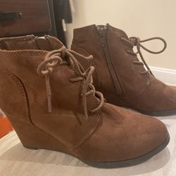Women’s Brown Booties