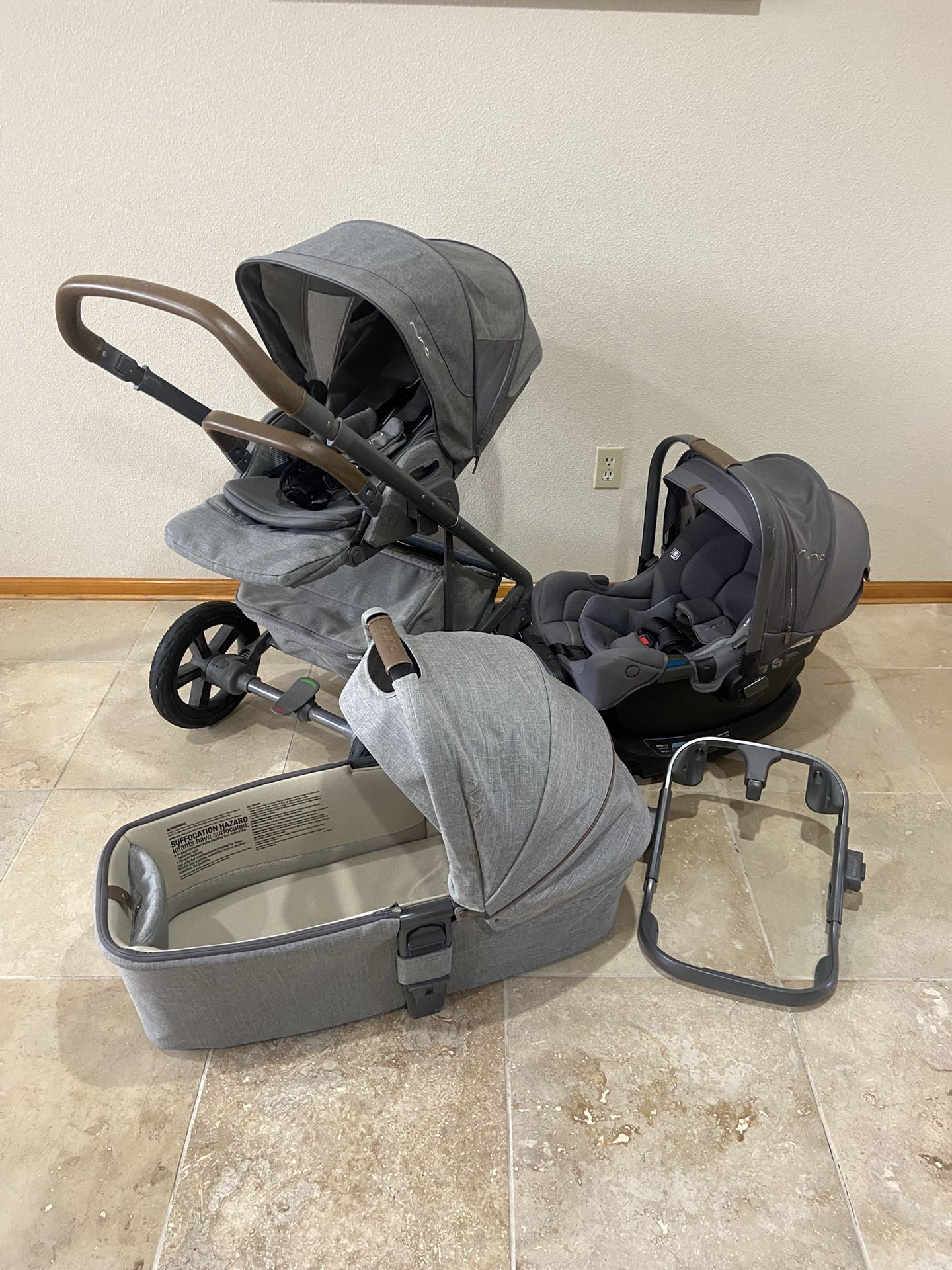Nuna Mixx Stroller With Car Seat And Bassinet grey
