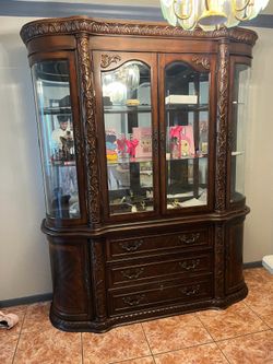Elegant Solid Wood China Cabinet / Hutch for Sale