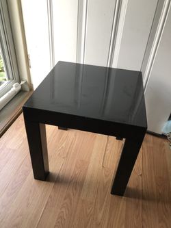 Small plastic kids, plant table 16”